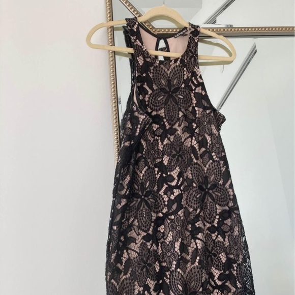 Express Dress - Picture 2 of 2